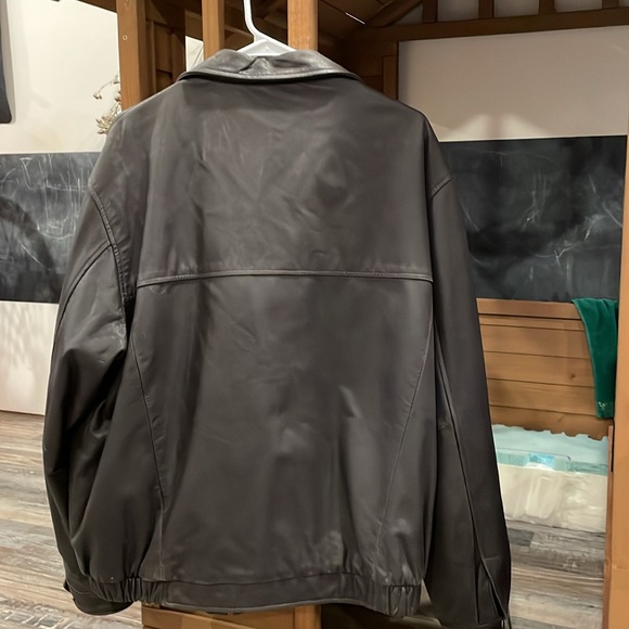 Men’s leather jacket. - Picture 3 of 8